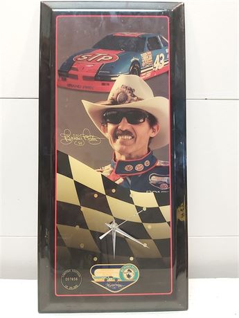 Richard Petty STP Limited Edition Clock 2