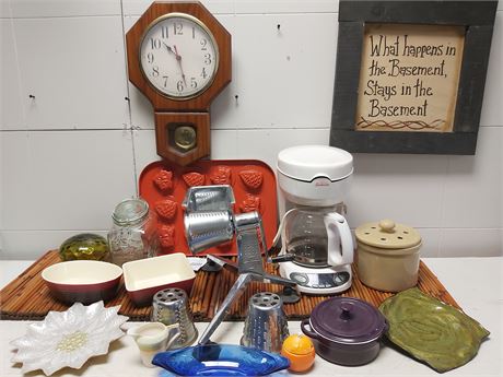 Eclectic Vintage Kitchenware & Decor Collection 15