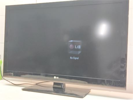LG 42" LCD Television FC