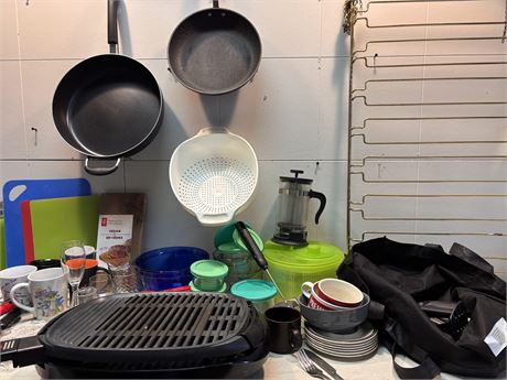 Large Kitchenware & Home Essentials 16