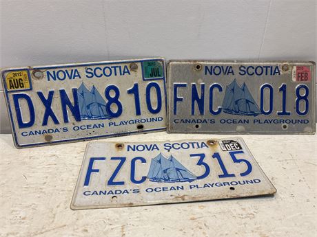 3 Nova Scotia license plates 18FR