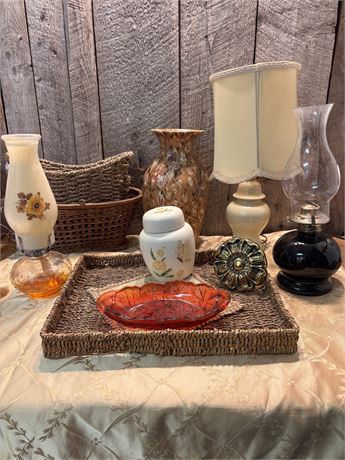 Vintage Cottagecore Decor Bundle – Amber Glass, Wicker & Floral Accents 5