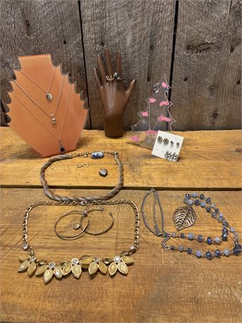 Eclectic Vintage & Fashion Jewelry Lot: Sterling Silver Locket