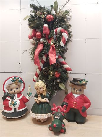 Festive Christmas Decor & Figurines 4