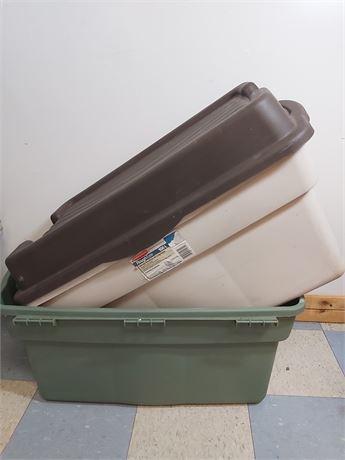 Heavy-Duty Rubbermaid Storage Containers 5