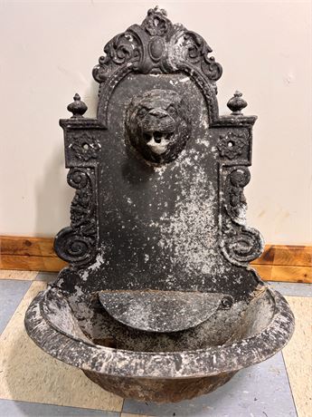 Antique-Style Cast Iron Lion Head Wall Fountain & Basin 4FR