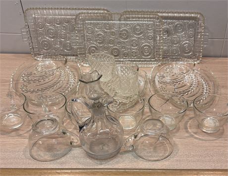 Vantage Pressed Glass Serving Set | Federal Glass Homesteadl 2