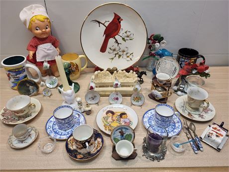 Cardinal & Cottage Charm Collector’s Set 14