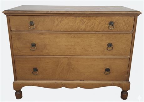 ​Vintage Maple 3-Drawer Bachelor's Chest G