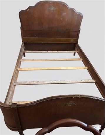 Vintage Dark Wood Full Size Bed Frame with Decorative Inlay P