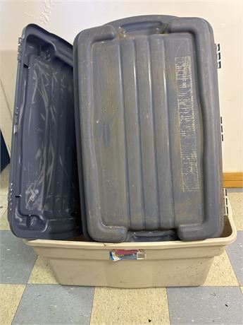 Rubbermaid RoughTote 28-Gallon Heavy-Duty Storage Bins (Set of 2) 4