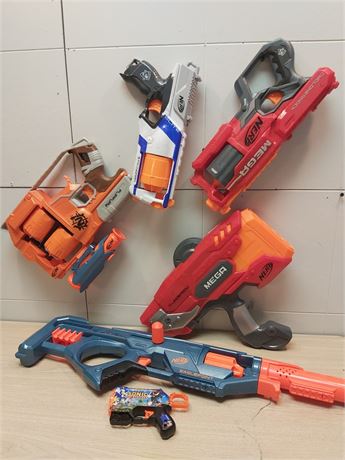 ​Elite, Mega & Zombie Strike Multi-Blaster Collection 4