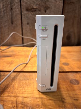 Nintendo Wii Console RVL-001 White - Backwards Compatible w/ GameCube 15