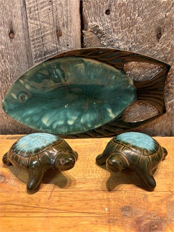 Vintage Blue-Green Glazed Ceramic Fish Platter & Matching Turtle Figurines FS
