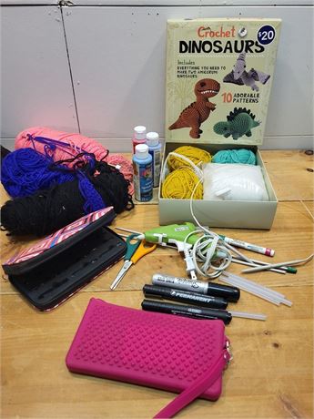 Ultimate DIY Craft & Dinosaur Crochet Starter Set 5 1