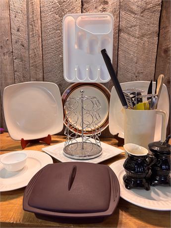 Vintage & Retro Kitchenware & Organization