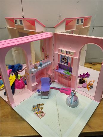 Barbie Folding Dollhouse with Accessories