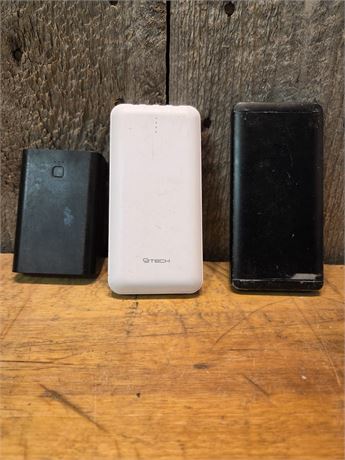 3 Portable Power Banks - GTECH, Blue Element & Blue Hive