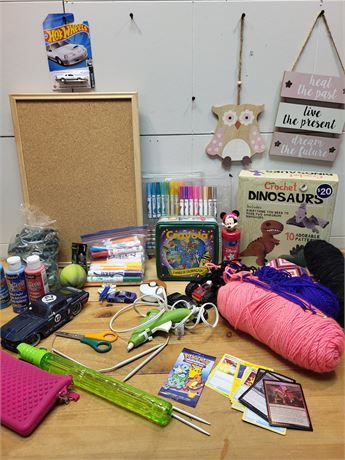 Craft & Toy Variety Collection: Crayola, Crochet Dinosaurs, Pokémon Cards