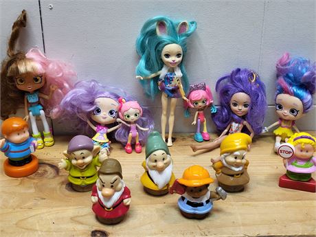 ​Toy Figure Collection | Shoppies Dolls, & Fisher-Price Little People