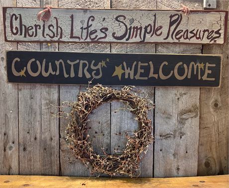 Hand-Painted Wooden Signs & Pip Berry Wreath