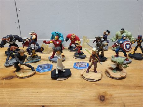 ​Disney Infinity Figure Collection - Marvel, Star Wars, & Pixar