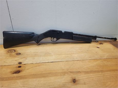 Crosman 760 Pumpmaster Air Rifle