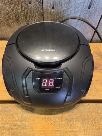 Sylvania Portable CD Player with AM/FM Radio