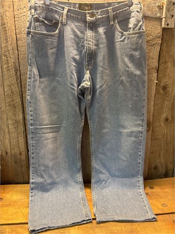 Eddie Bauer Original Straight Fit Men's Jeans - W36 x L32
