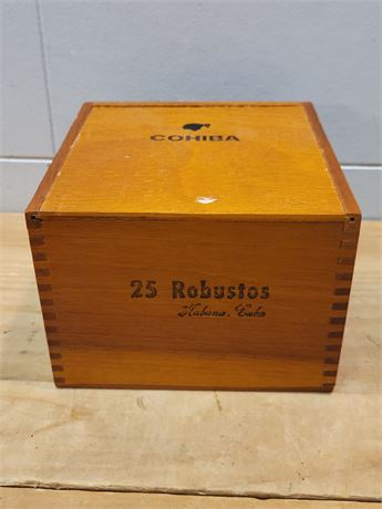 Cohiba Robusto Wooden Cigar Box with Collectible Cigars