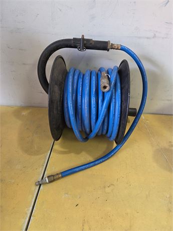 Manual Hand Crank Air Hose Reel with 300 PSI Hose