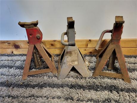 Heavy-Duty Steel Jack Stands – Red and Grey