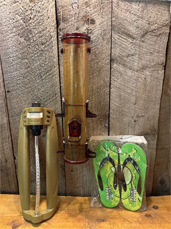 Moose Light Lime Flip Flops, Bird Feeder, & Sprinkler