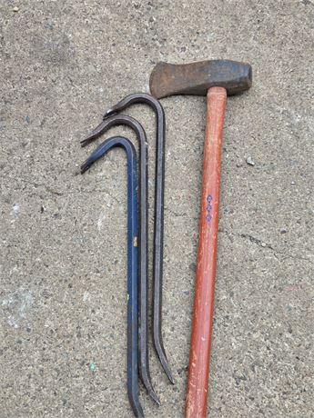 ​Assorted Pry Bars & Splitting Maul Set
